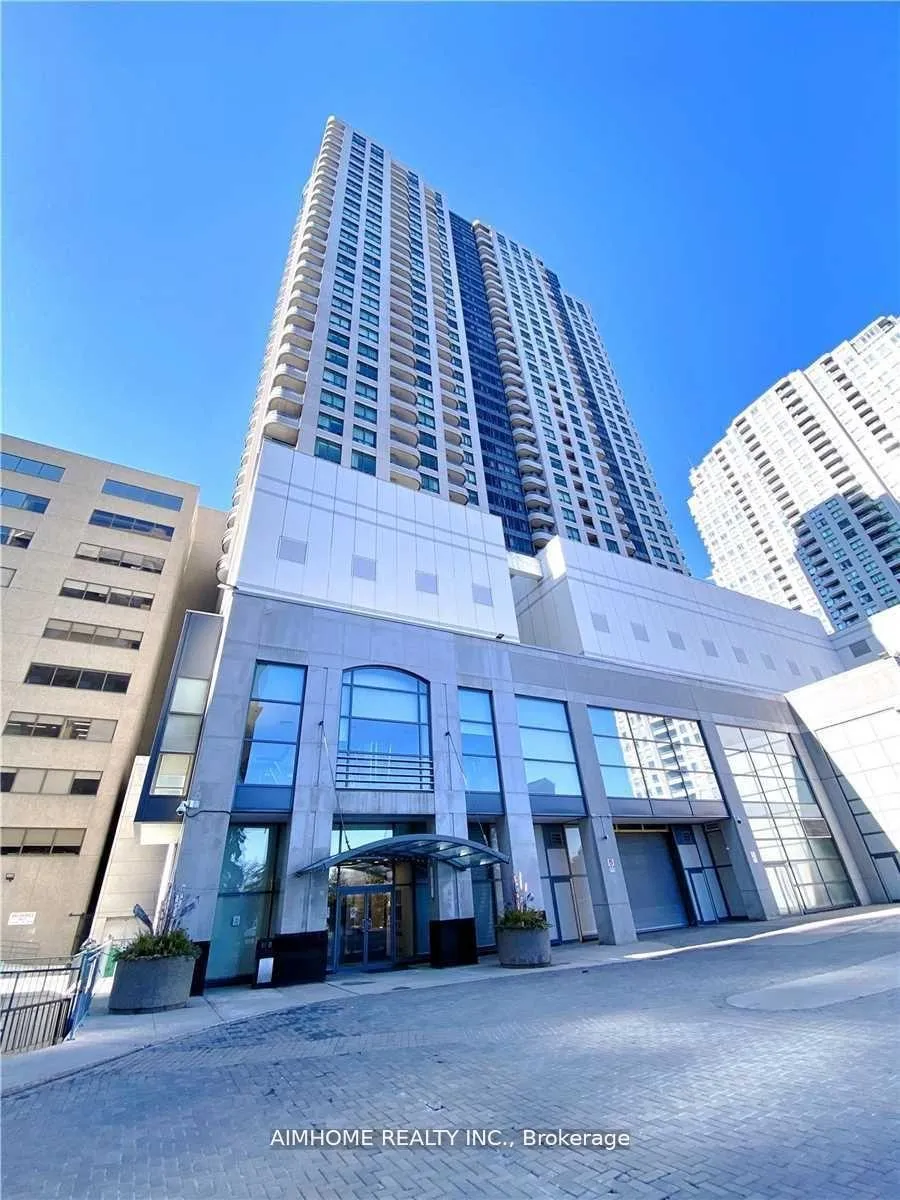 Front of Unit 2101, 8 Hillcrest Avenue