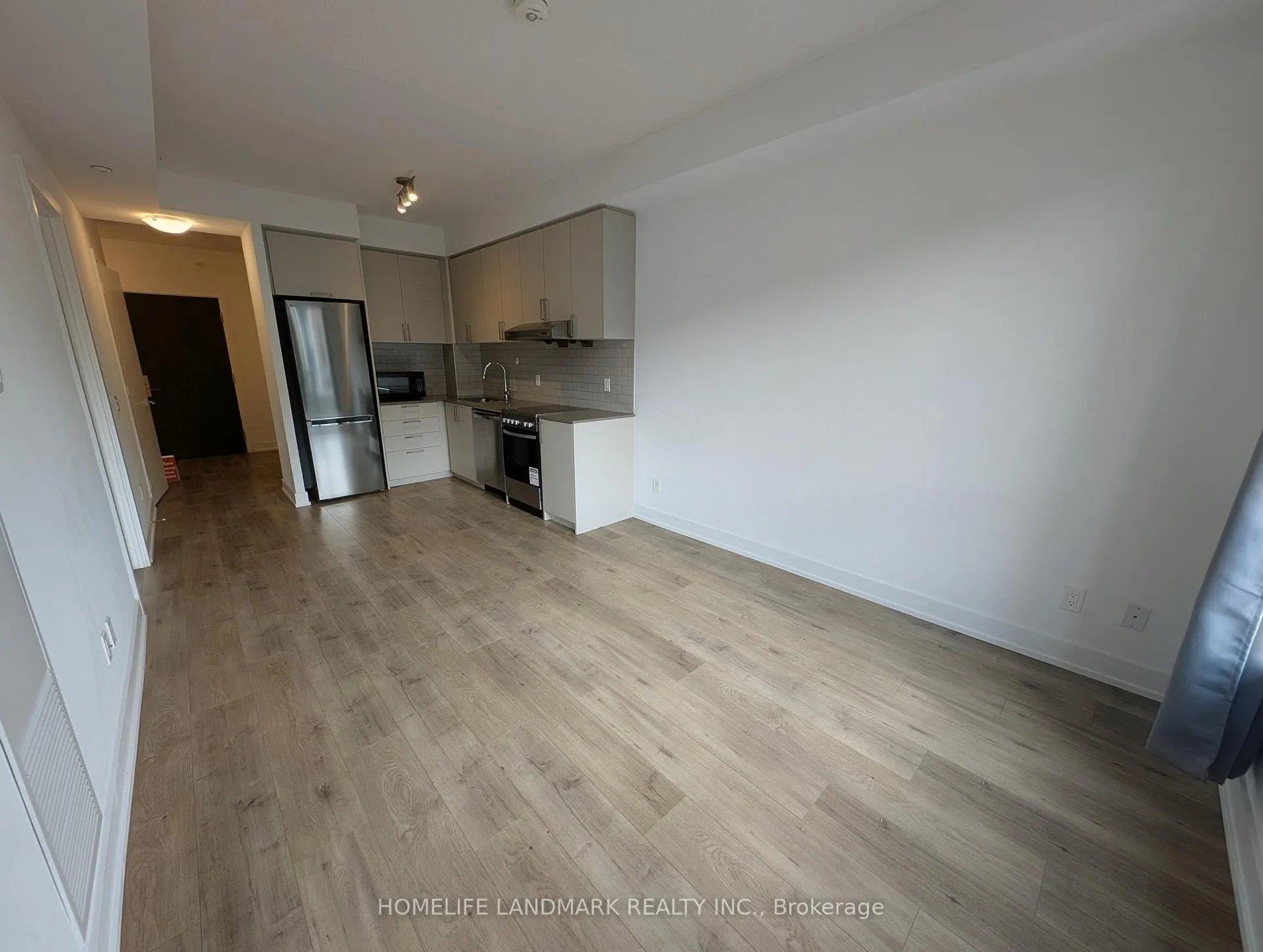 Photo 2 of Unit 216W, 268 Buchanan Drive, Markham, Unionville — HOMEH