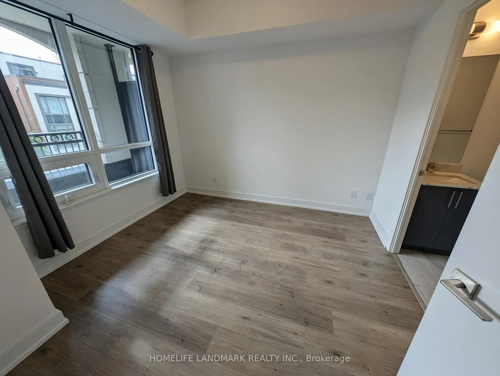 Photo 11 of Unit 216W, 268 Buchanan Drive, Markham, Unionville — HOMEH