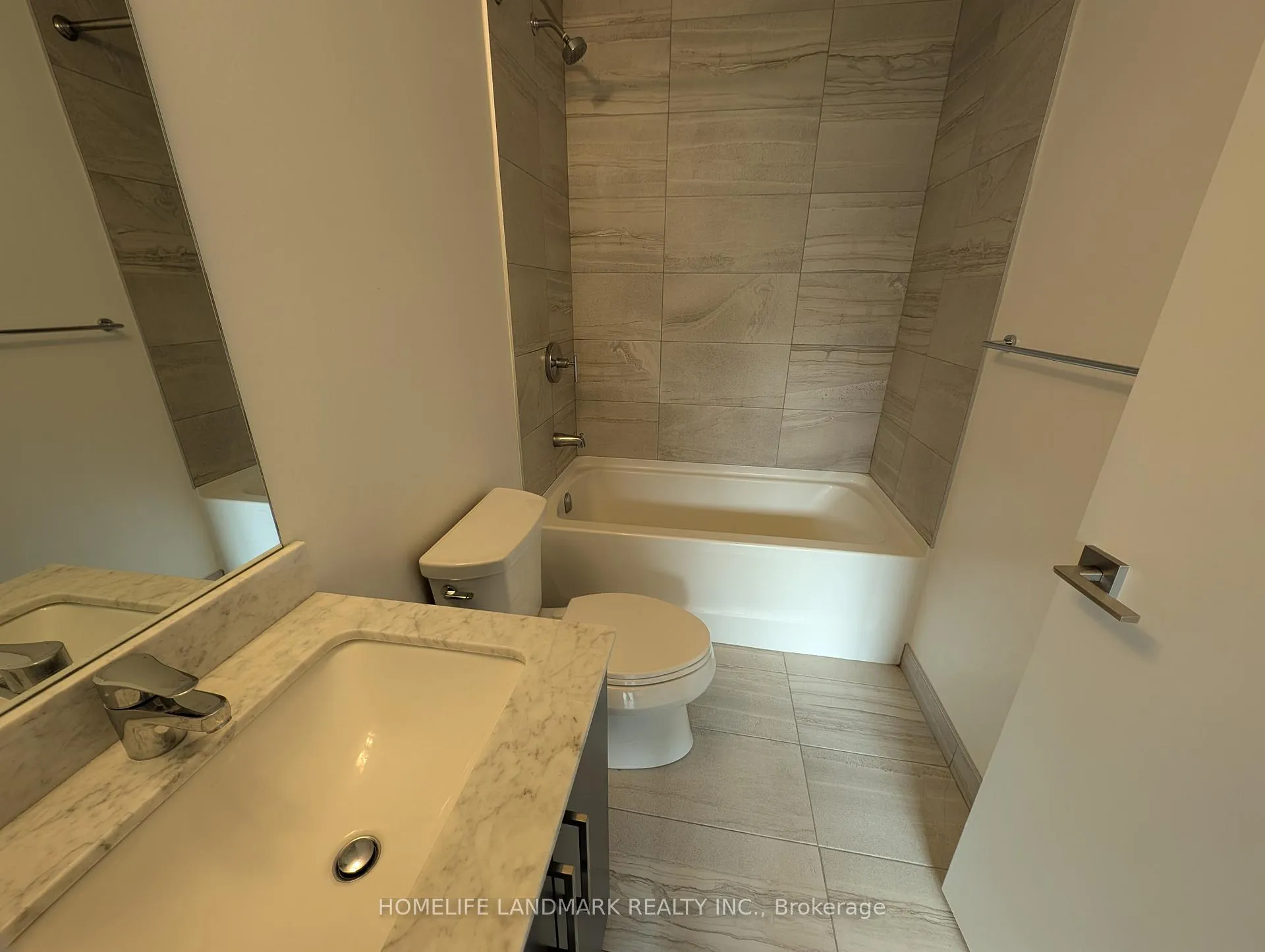 Photo 13 of Unit 216W, 268 Buchanan Drive, Markham, Unionville — HOMEH