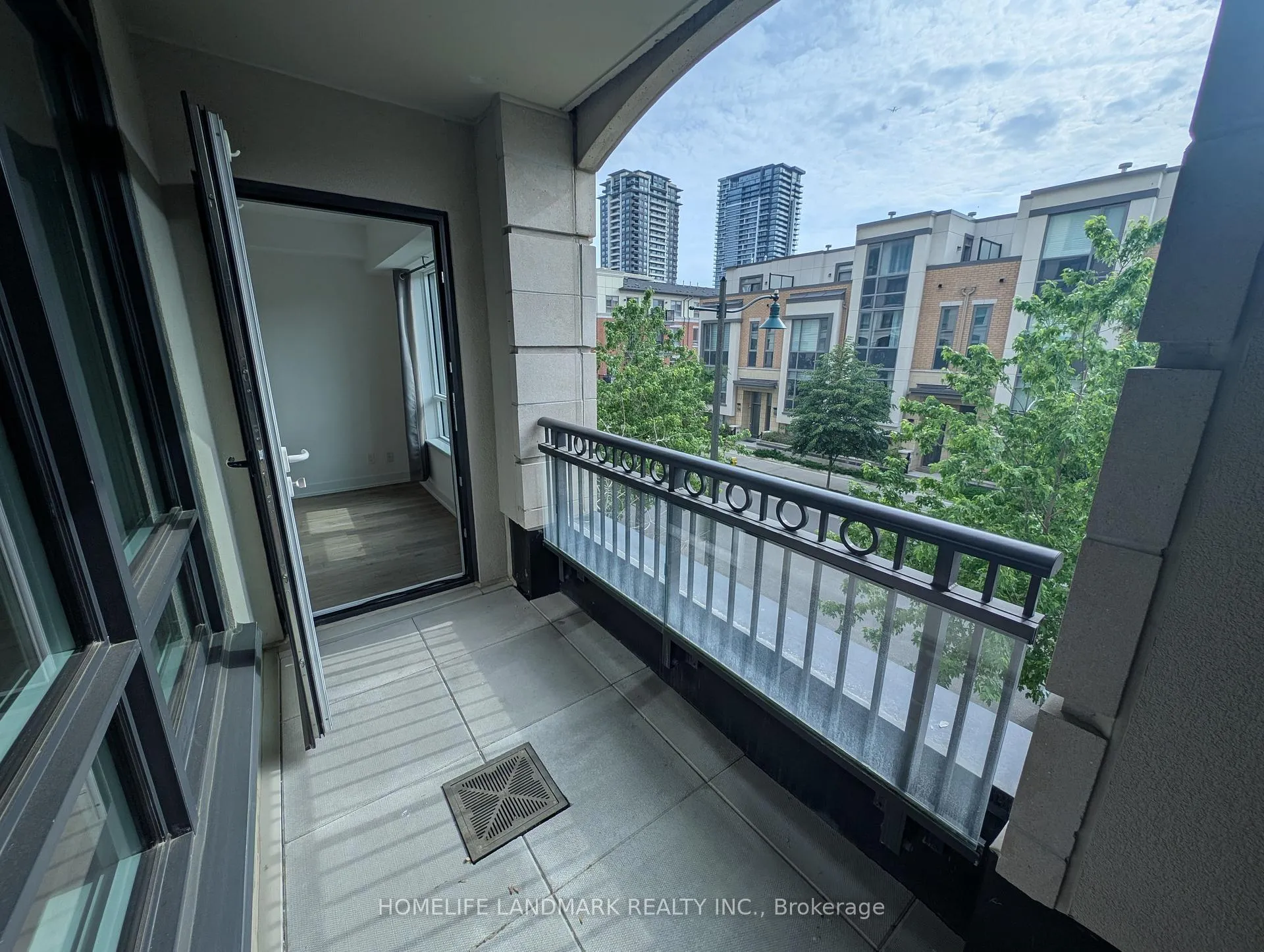 Photo 15 of Unit 216W, 268 Buchanan Drive, Markham, Unionville — HOMEH