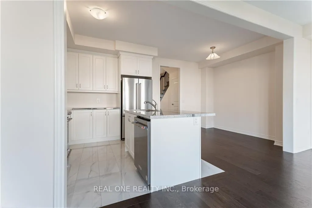 Photo 5 of 335 Raymond Road, Hamilton, Meadowlands — HOMEH
