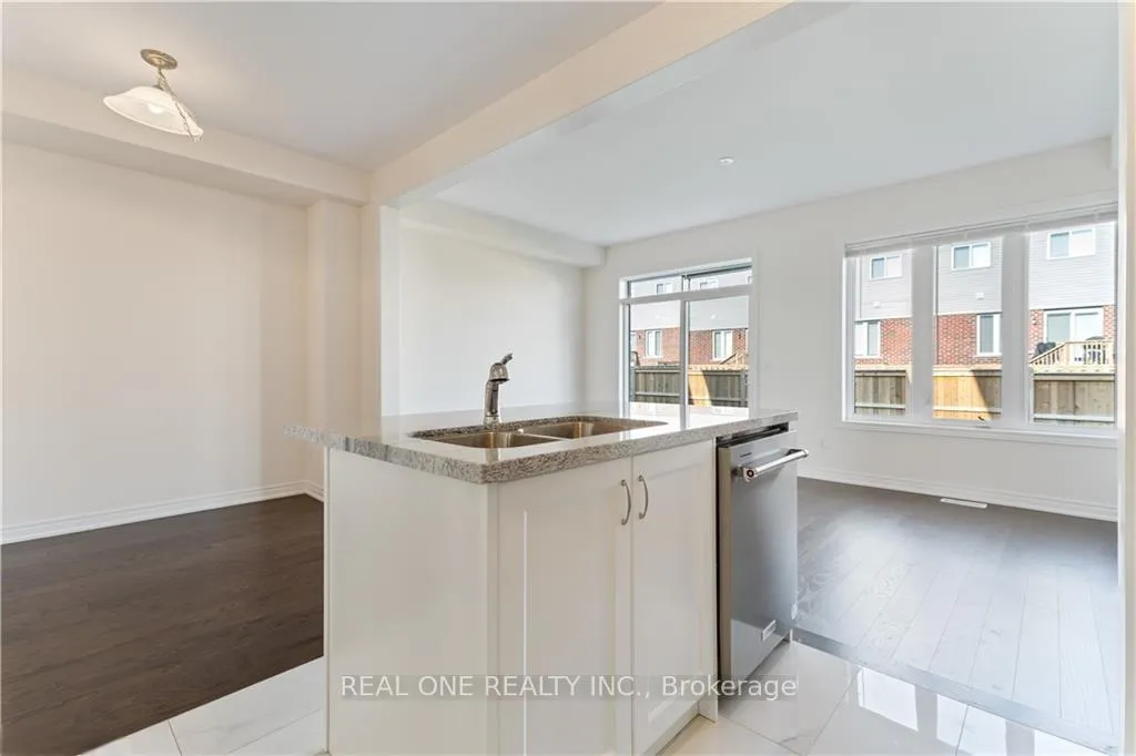 Photo 6 of 335 Raymond Road, Hamilton, Meadowlands — HOMEH