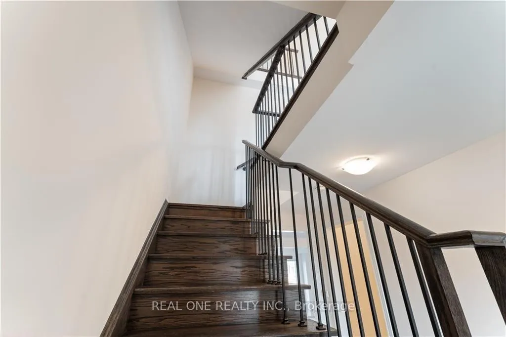 Photo 13 of 335 Raymond Road, Hamilton, Meadowlands — HOMEH