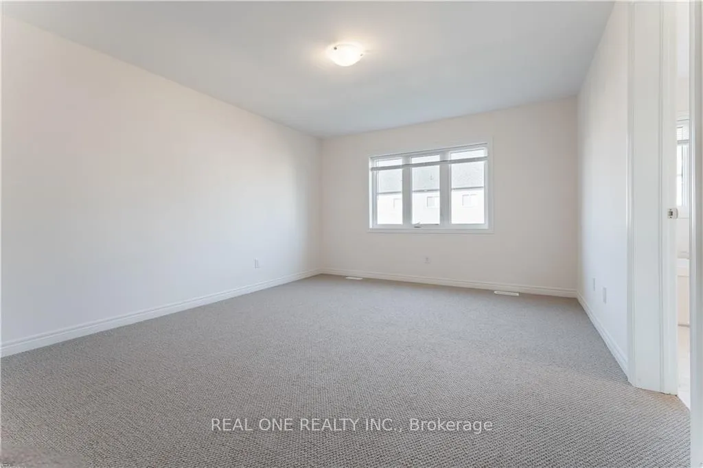 Photo 14 of 335 Raymond Road, Hamilton, Meadowlands — HOMEH