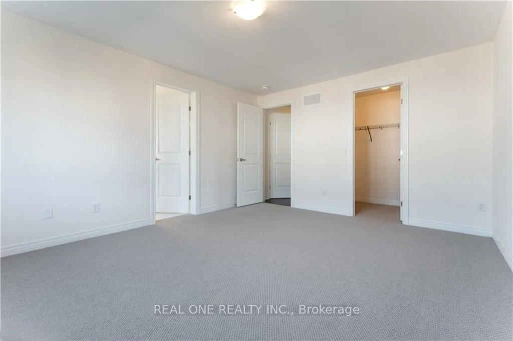Photo 15 of 335 Raymond Road, Hamilton, Meadowlands — HOMEH