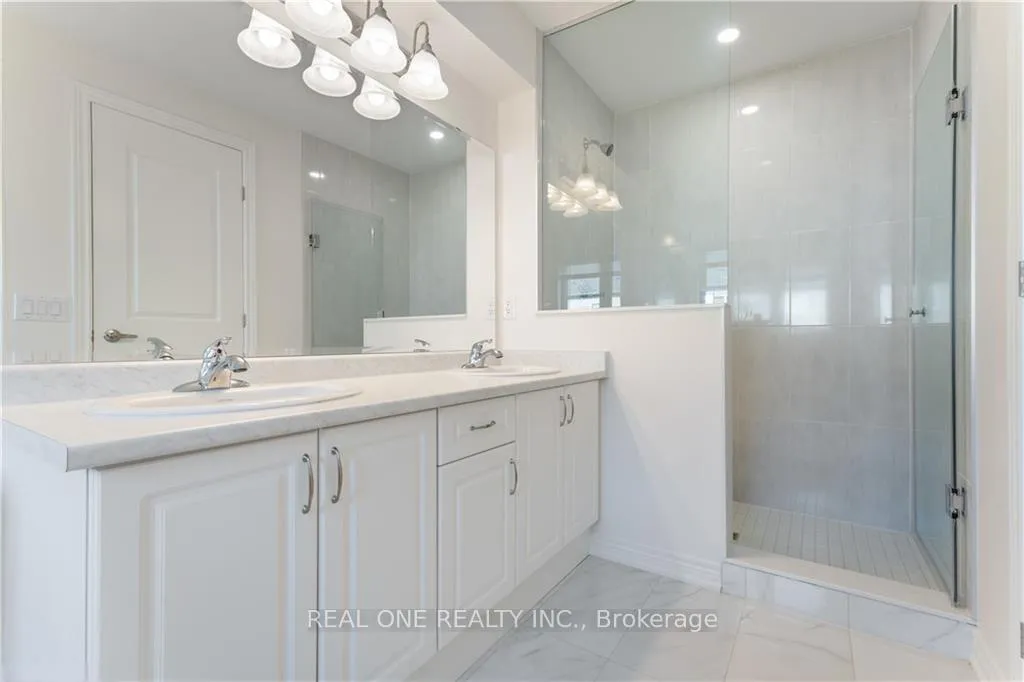 Photo 17 of 335 Raymond Road, Hamilton, Meadowlands — HOMEH