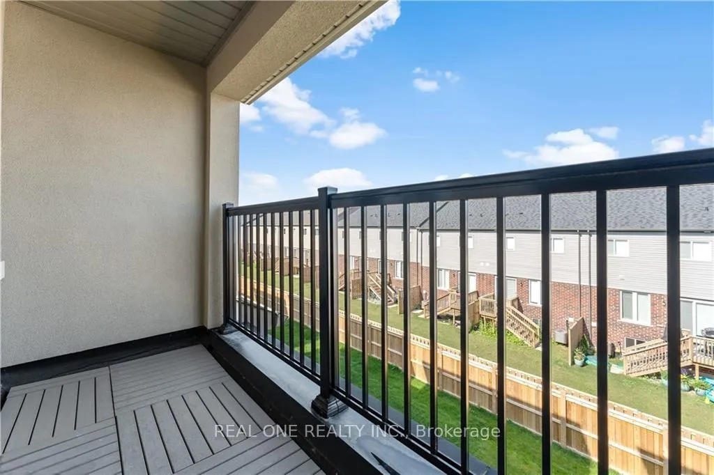 Photo 25 of 335 Raymond Road, Hamilton, Meadowlands — HOMEH