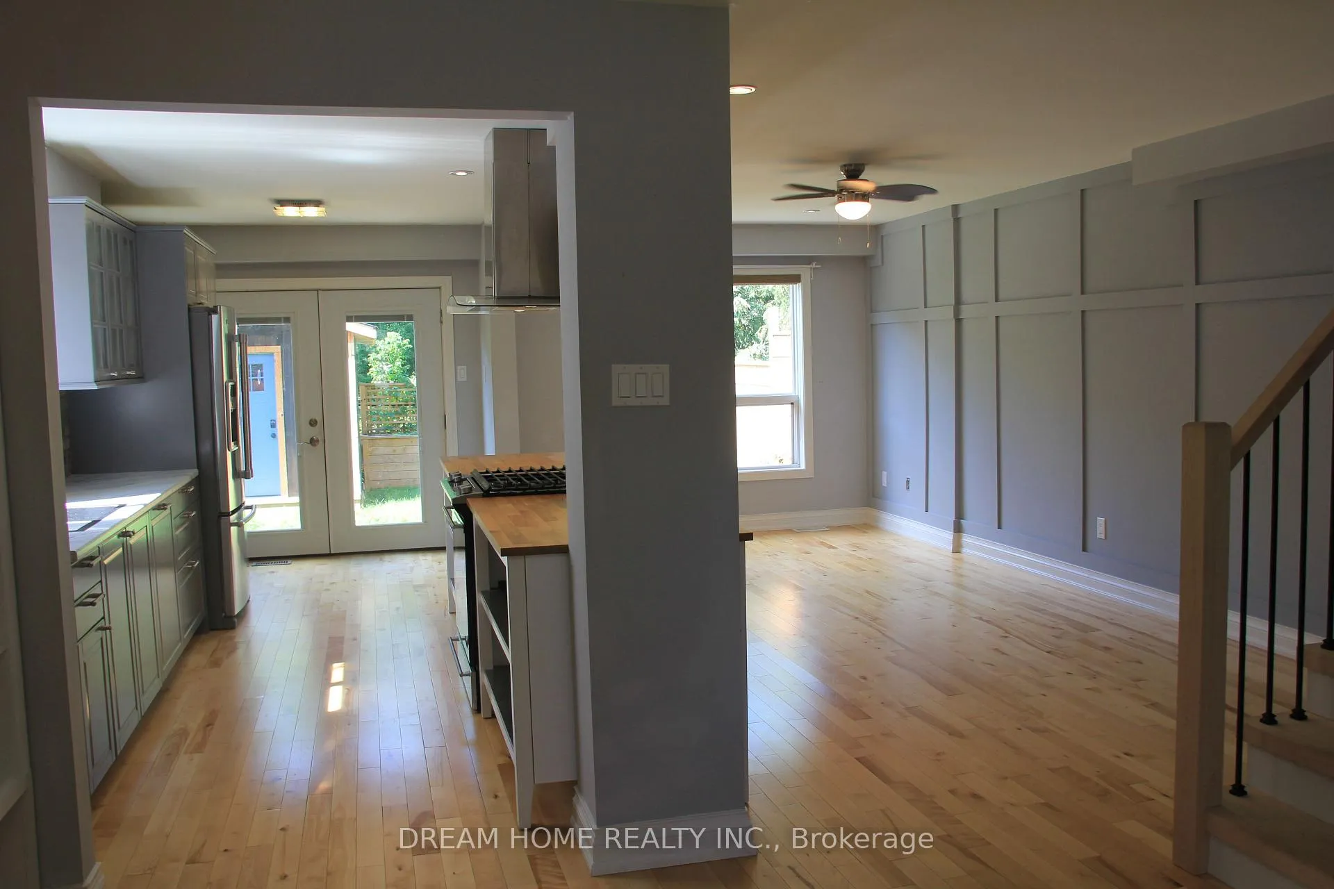 Photo 9 of 50 Pickett Crescent, Barrie, Painswick North — HOMEH