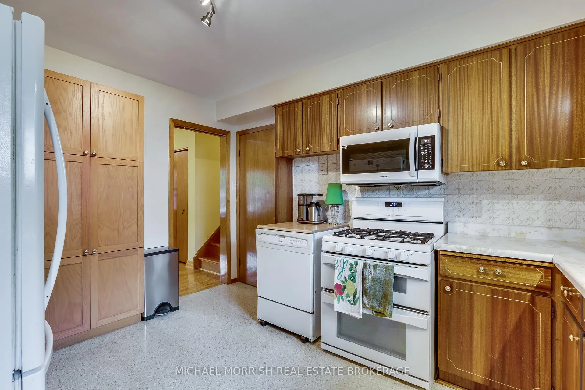 Photo 9 of 1 Lupus Place, London, South S — HOMEH