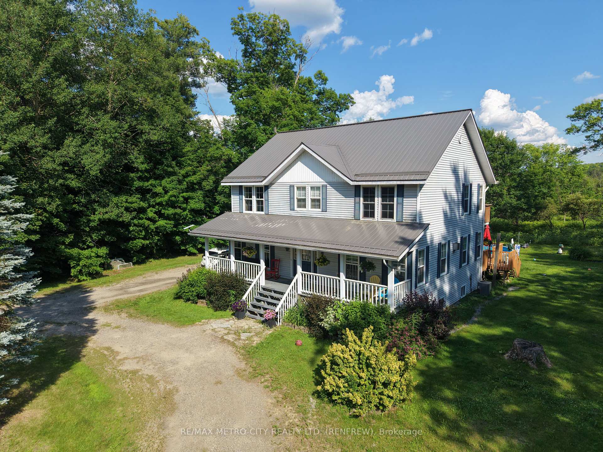 Photo 3 of 121 Pheasant Run, Greater Madawaska, Greater Madawaska — HOMEH