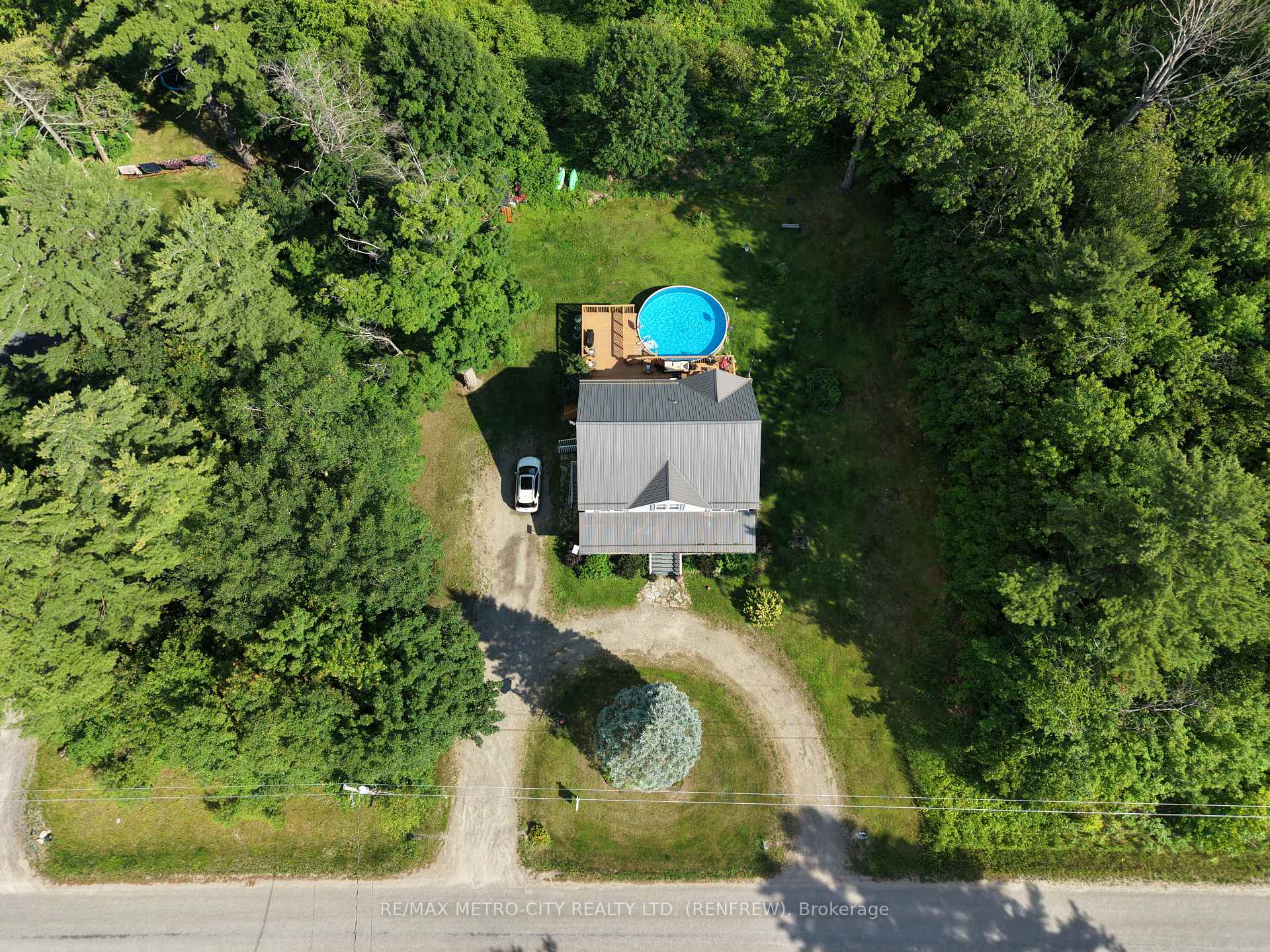 Photo 39 of 121 Pheasant Run, Greater Madawaska, Greater Madawaska — HOMEH