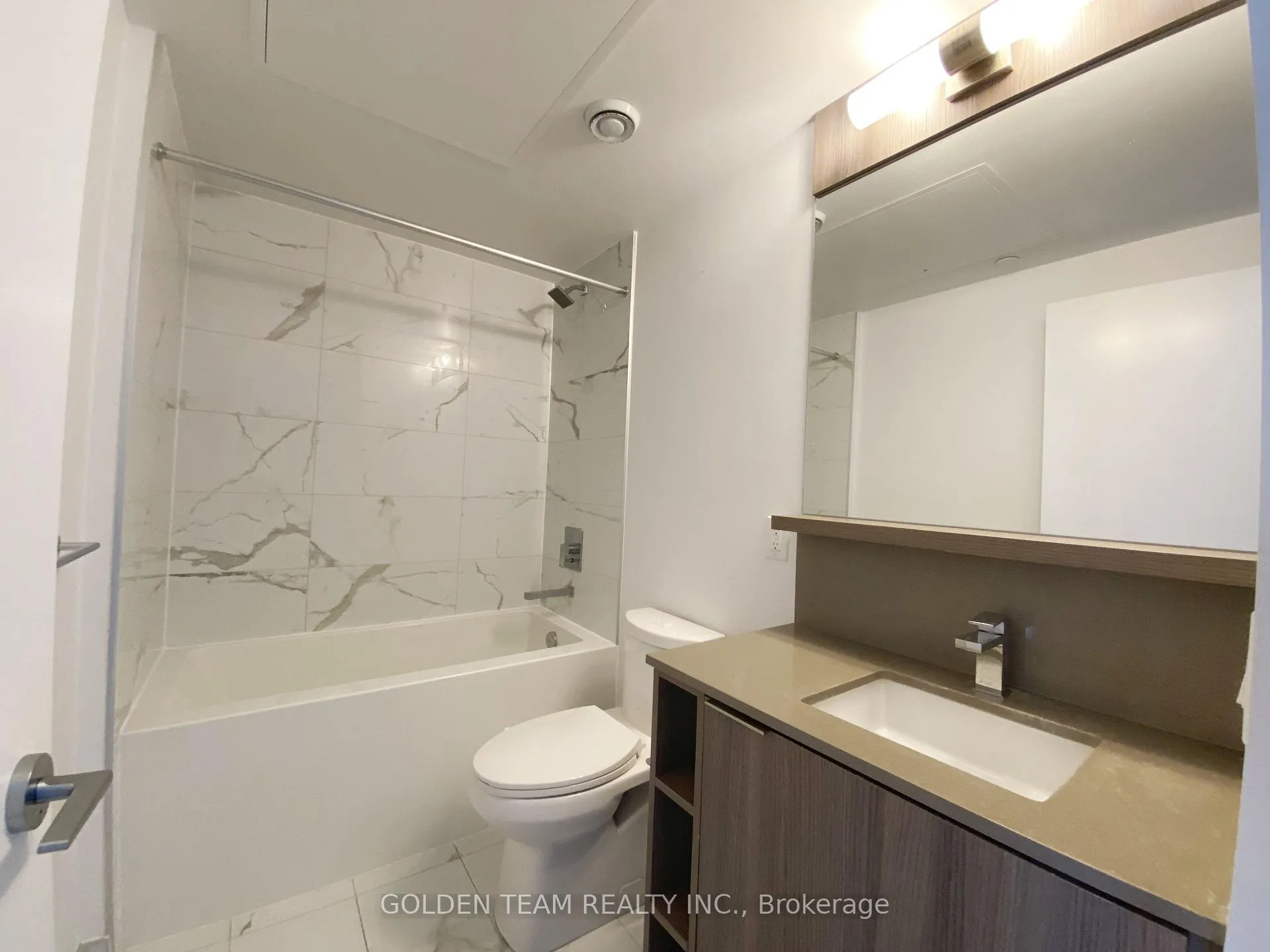 Photo 6 of Unit 2807, 85 Wood Street, Toronto, Church-Yonge Corridor — HOMEH
