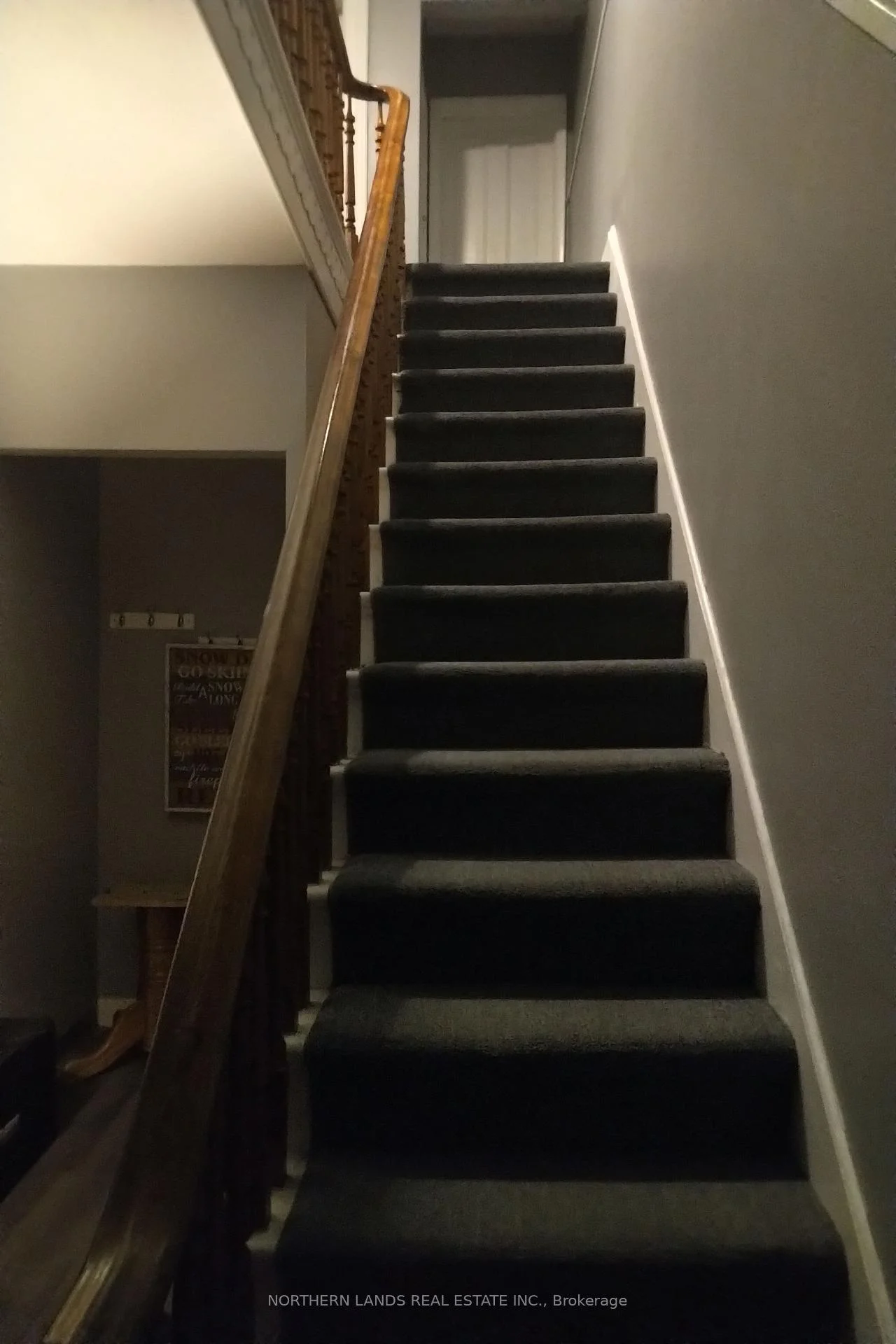 Photo 3 of Unit SECOND FLOOR APARTMENT, 104 Lock Street, Peterborough, Otonabee Ward 1 — HOMEH