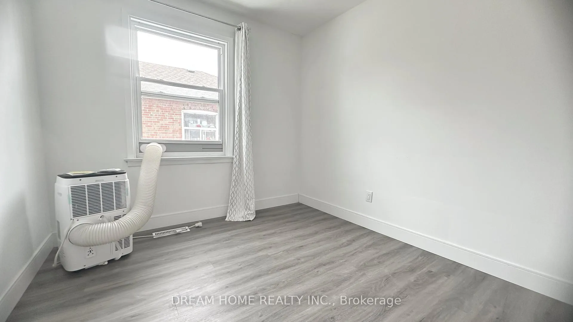 Photo 4 of Unit Main, 83 Cornwallis Drive, Scarborough, Dorset Park — HOMEH