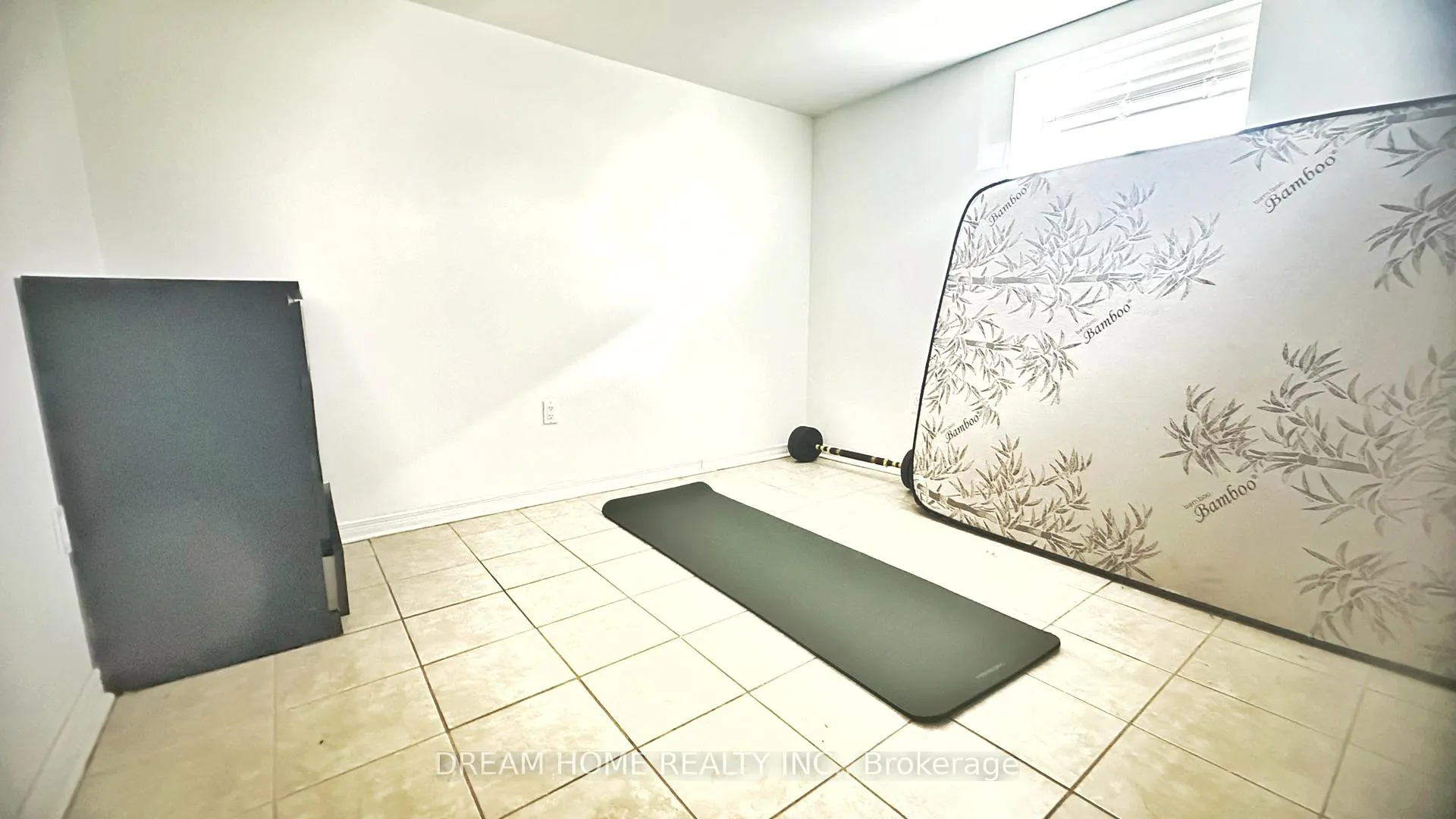 Photo 4 of Unit BM Unit#B, 83 Cornwallis Drive, Scarborough, Dorset Park — HOMEH