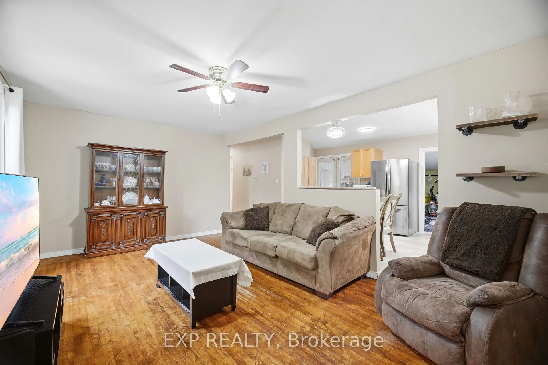 Photo 8 of 217 McDonald Boulevard, Halton Hills, Acton — HOMEH