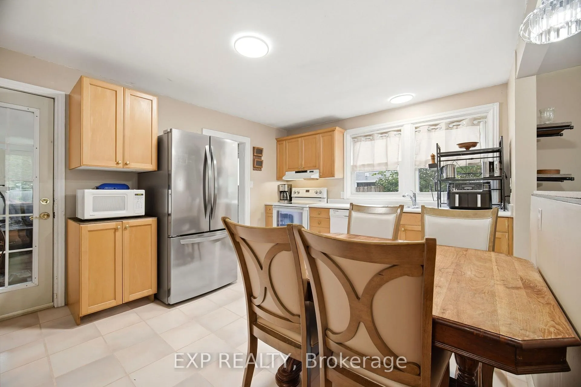 Photo 11 of 217 McDonald Boulevard, Halton Hills, Acton — HOMEH