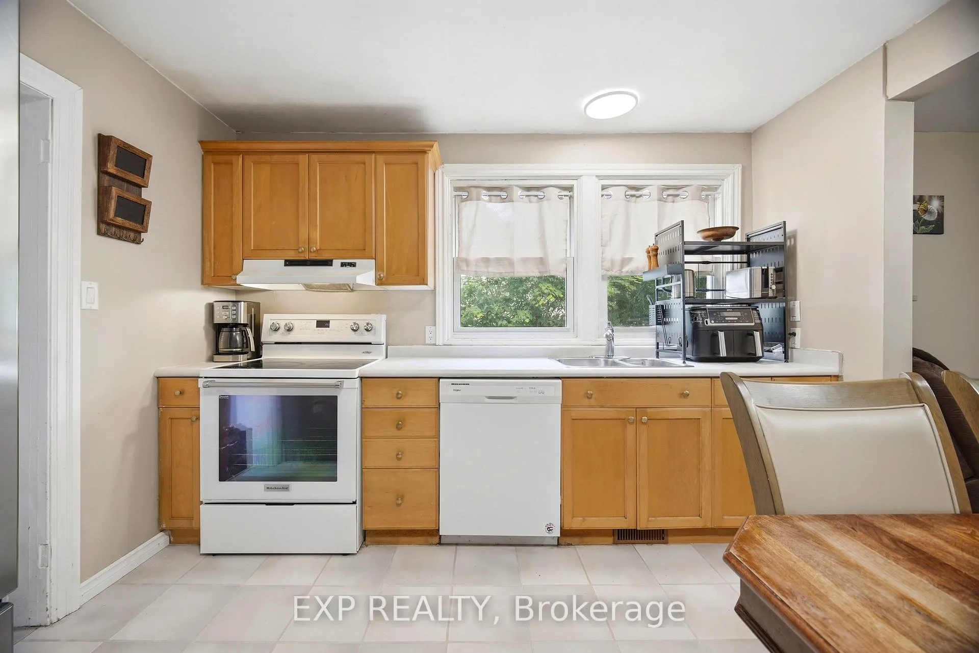 Photo 13 of 217 McDonald Boulevard, Halton Hills, Acton — HOMEH