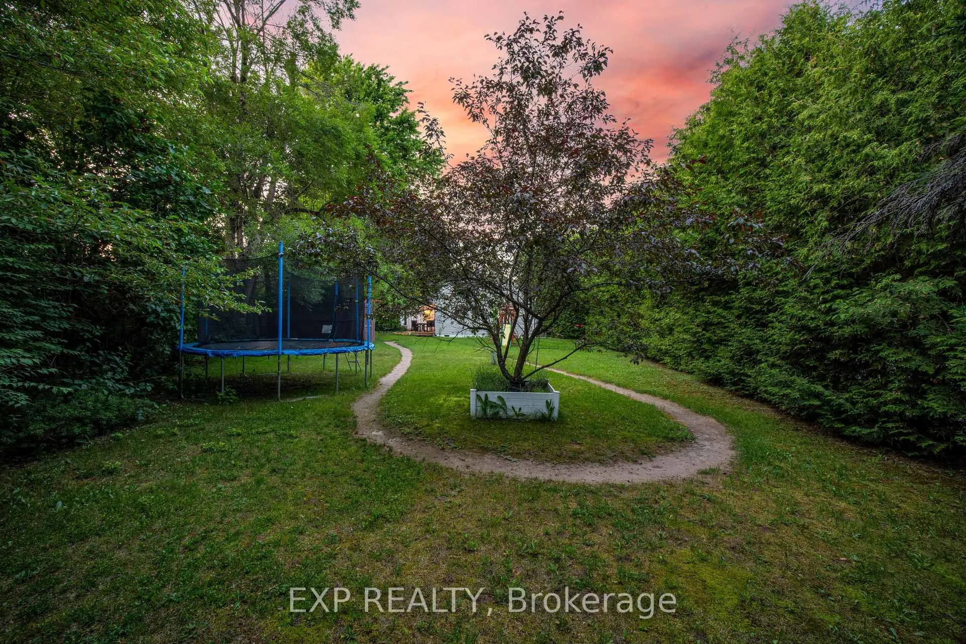 Photo 37 of 217 McDonald Boulevard, Halton Hills, Acton — HOMEH