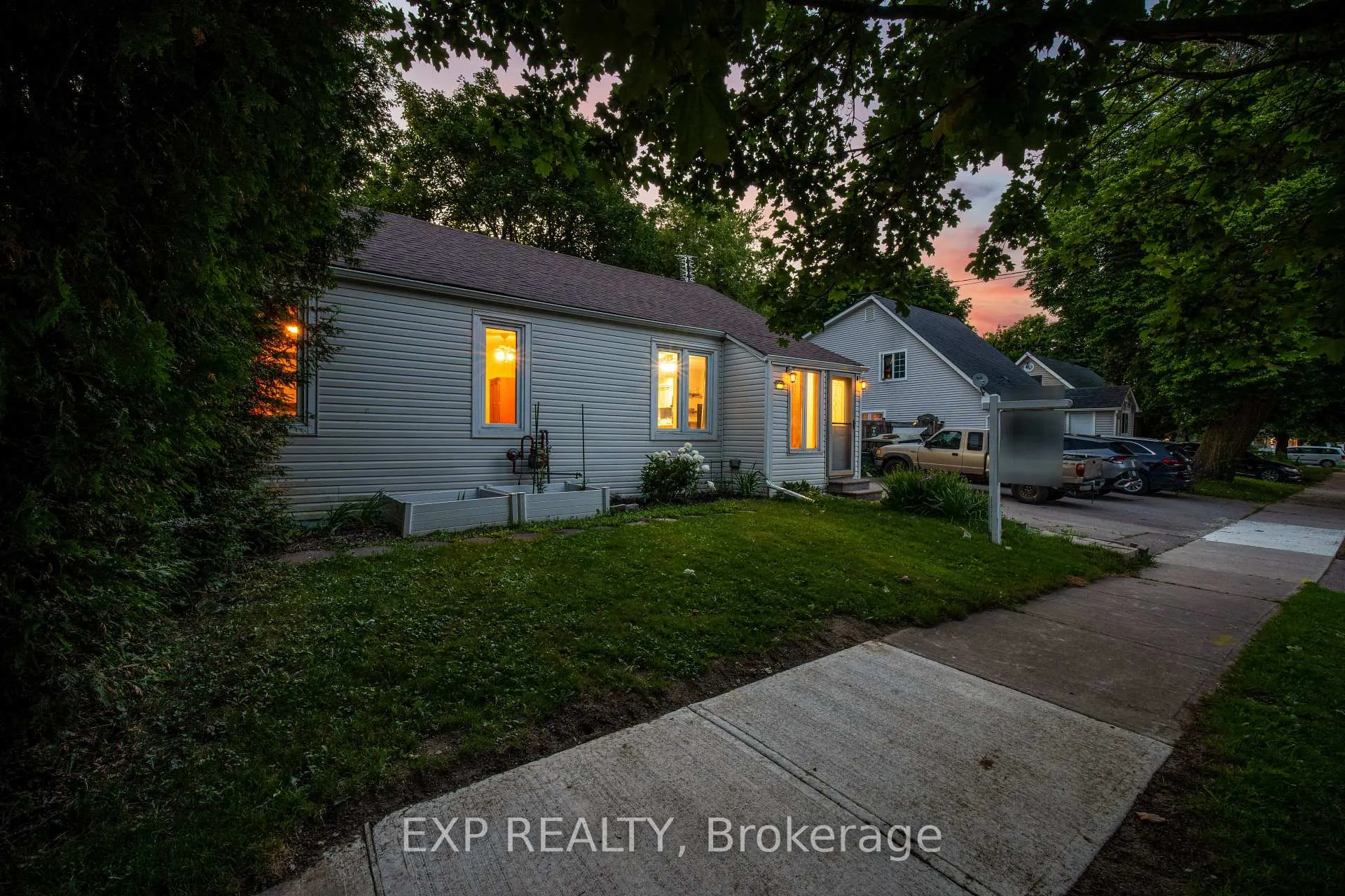 Photo 41 of 217 McDonald Boulevard, Halton Hills, Acton — HOMEH