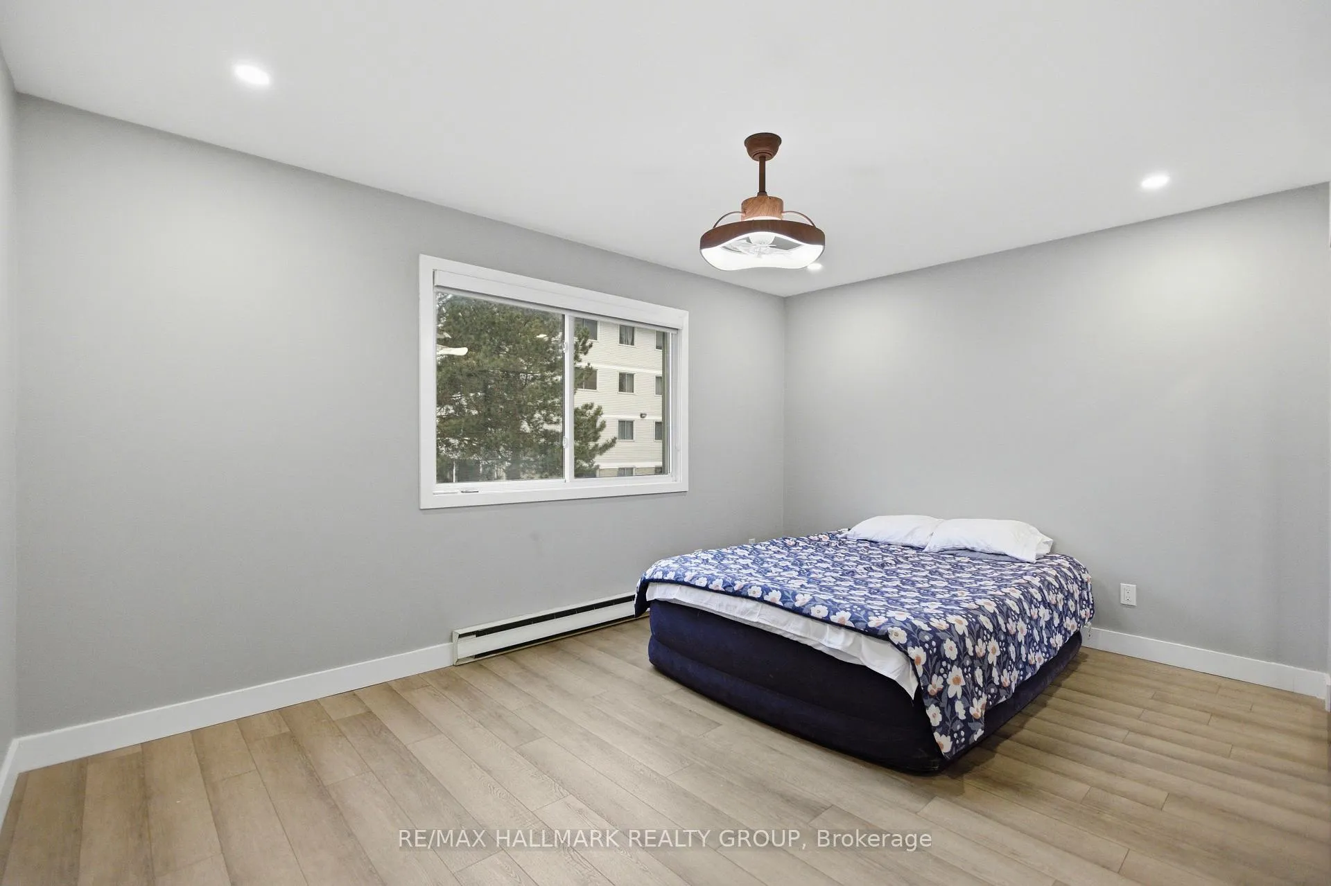 Photo 10 of Unit 216, 218 Viewmount Drive, Ottawa, Borden Farm/Stewart Farm/Carleton Heights/Parkwood Hills — HOMEH