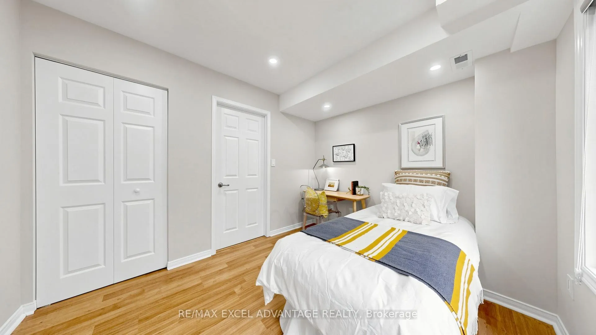 Photo 24 of 12 Azalea Gateway, Markham, Commerce Valley — HOMEH
