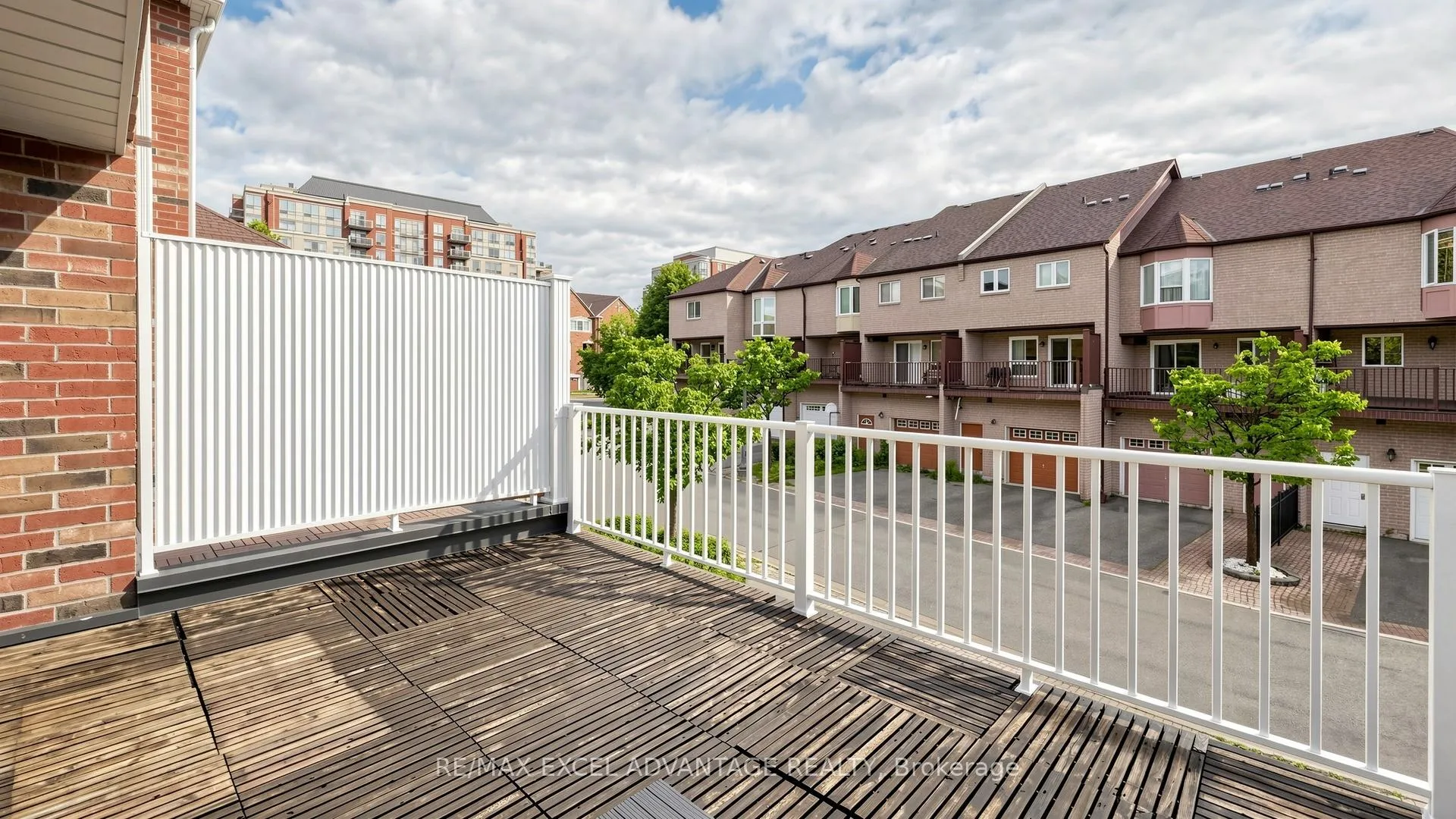 Photo 26 of 12 Azalea Gateway, Markham, Commerce Valley — HOMEH