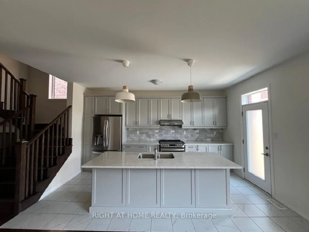 Photo 3 of 17 Lockyer Drive, Whitby, Rural Whitby — HOMEH