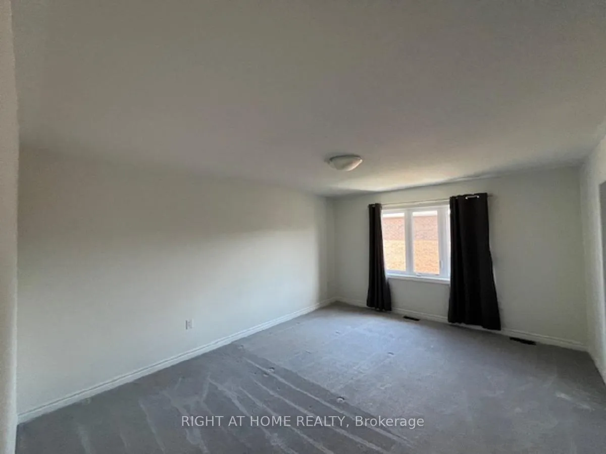 Photo 7 of 17 Lockyer Drive, Whitby, Rural Whitby — HOMEH