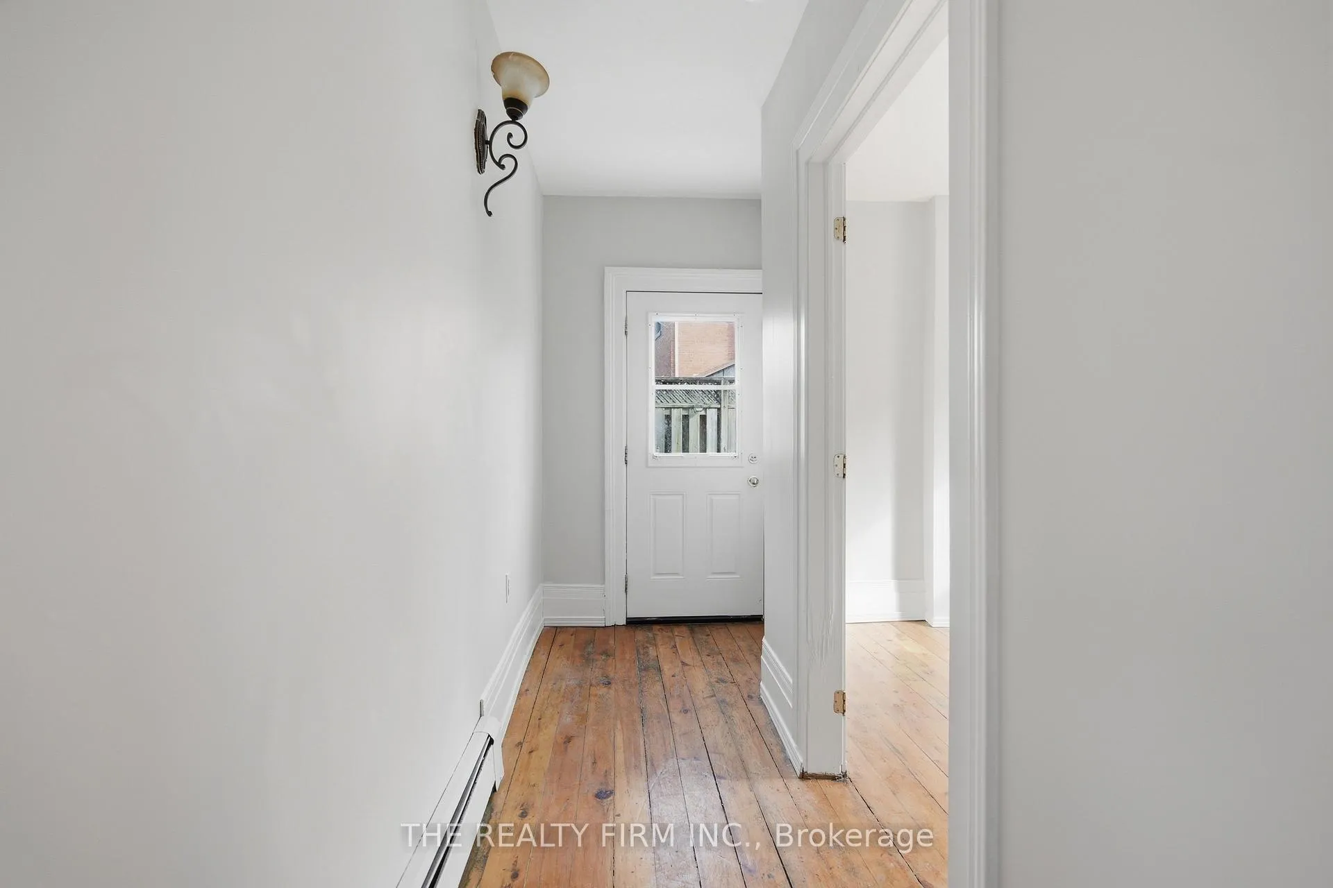 Photo 14 of Unit 2, 22 Victor Street, London, South F — HOMEH