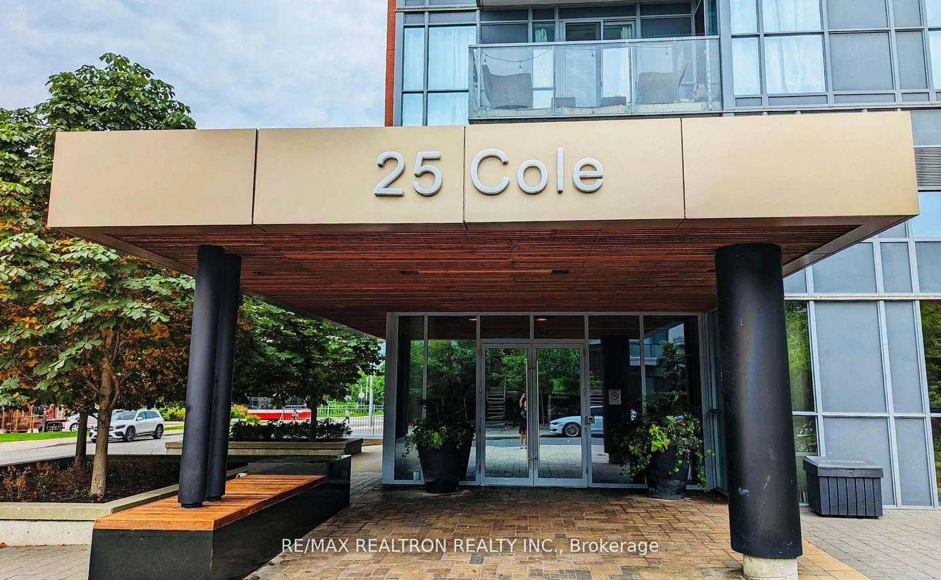 Photo 3 of Unit 714, 25 Cole Street, Toronto, Regent Park — HOMEH