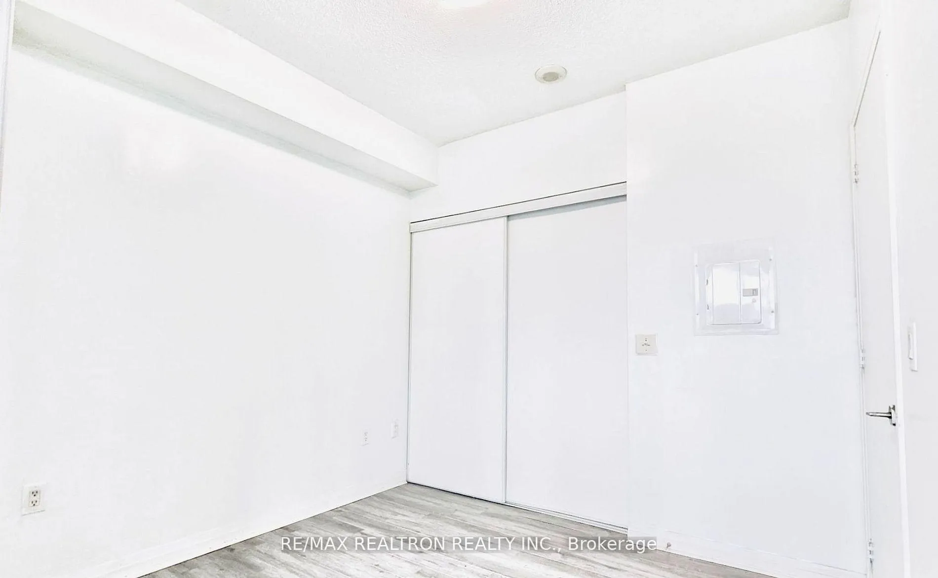 Photo 10 of Unit 714, 25 Cole Street, Toronto, Regent Park — HOMEH