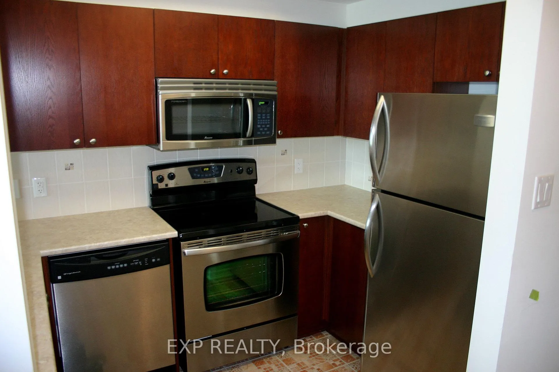 Photo 12 of Unit 1002, 200 Rideau Street, Ottawa, Sandy Hill — HOMEH