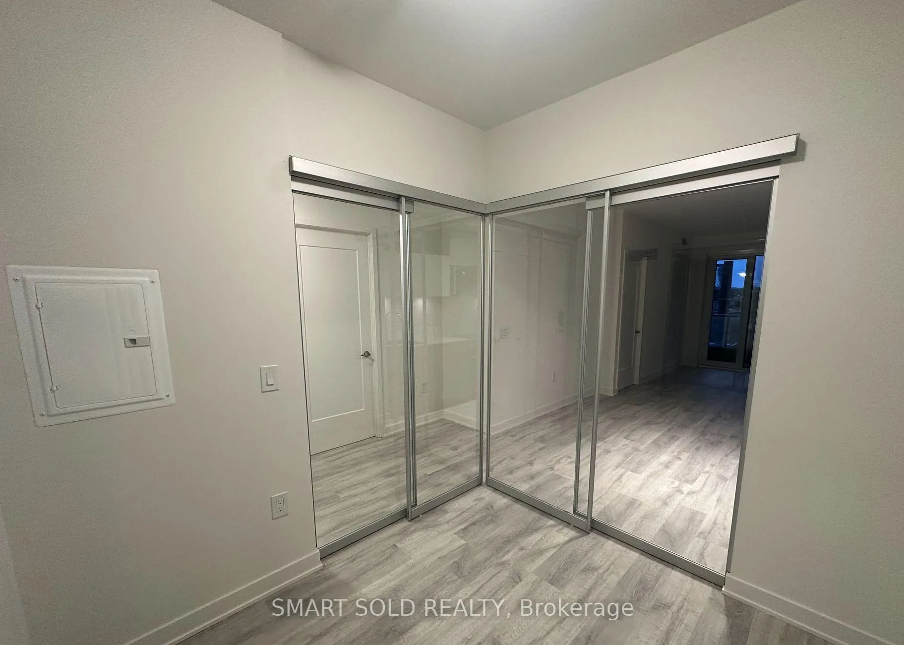Photo 4 of Unit 607 E, 70 Princess Street E, Toronto, Waterfront Communities — HOMEH
