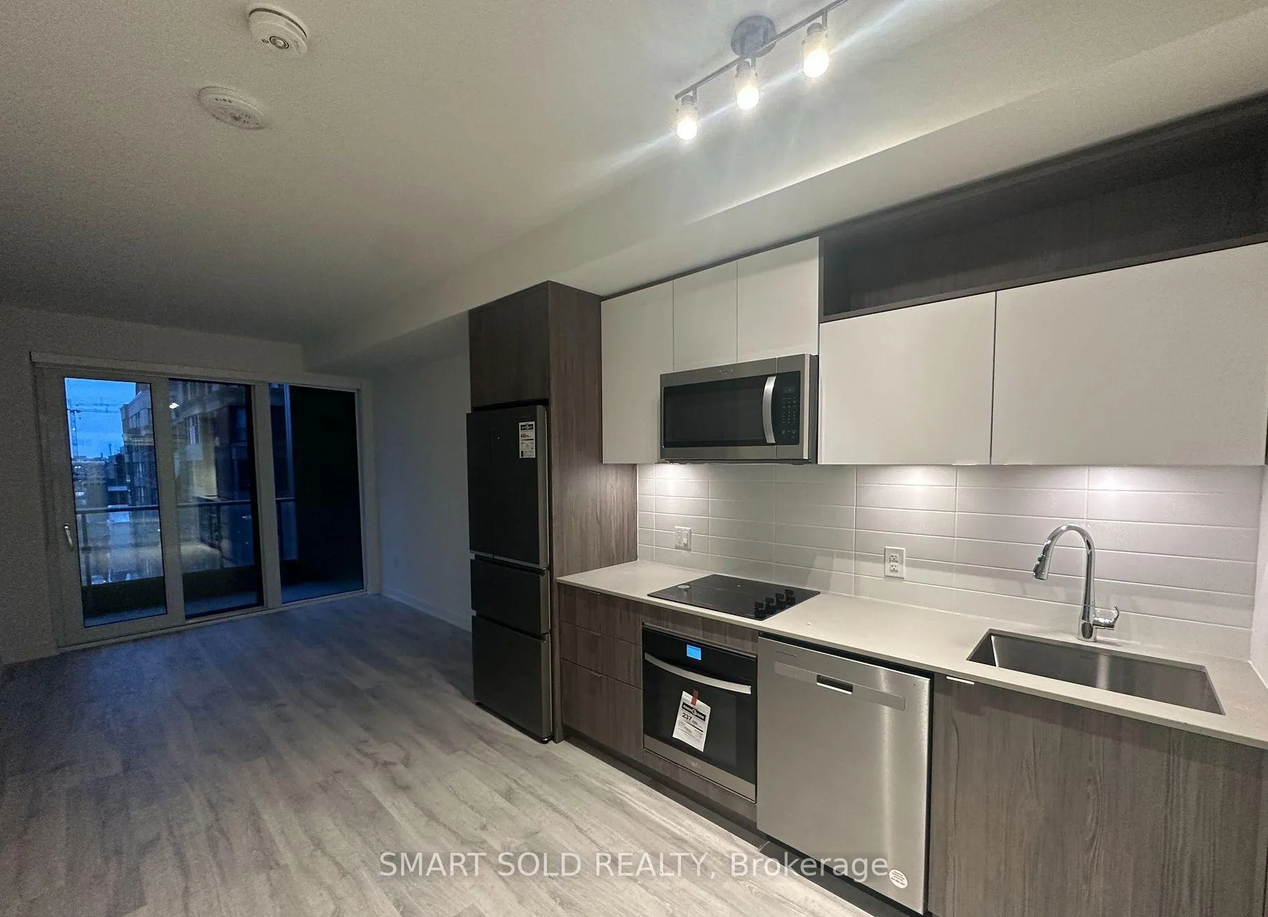 Photo 8 of Unit 607 E, 70 Princess Street E, Toronto, Waterfront Communities — HOMEH