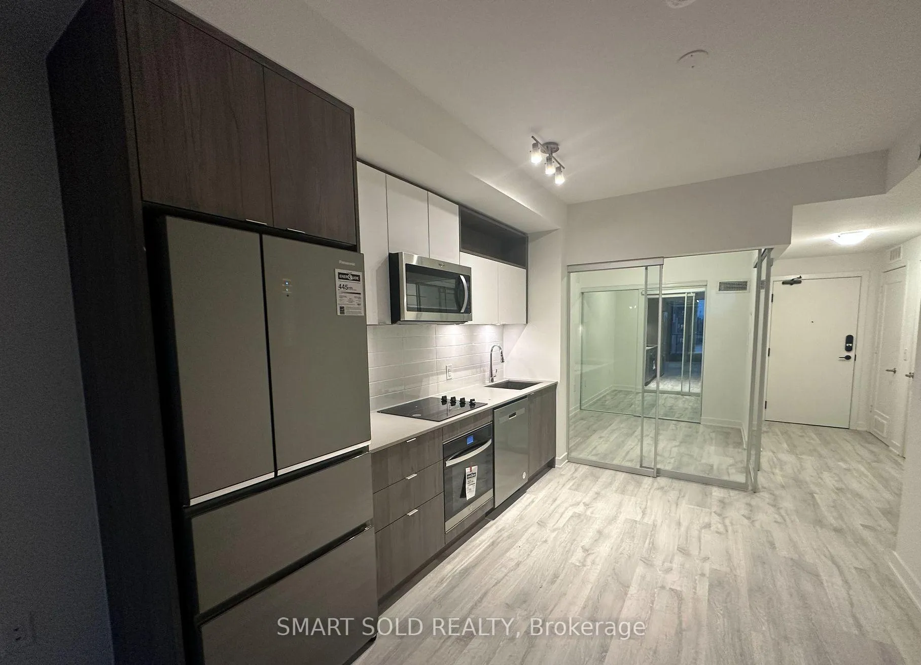 Photo 9 of Unit 607 E, 70 Princess Street E, Toronto, Waterfront Communities — HOMEH