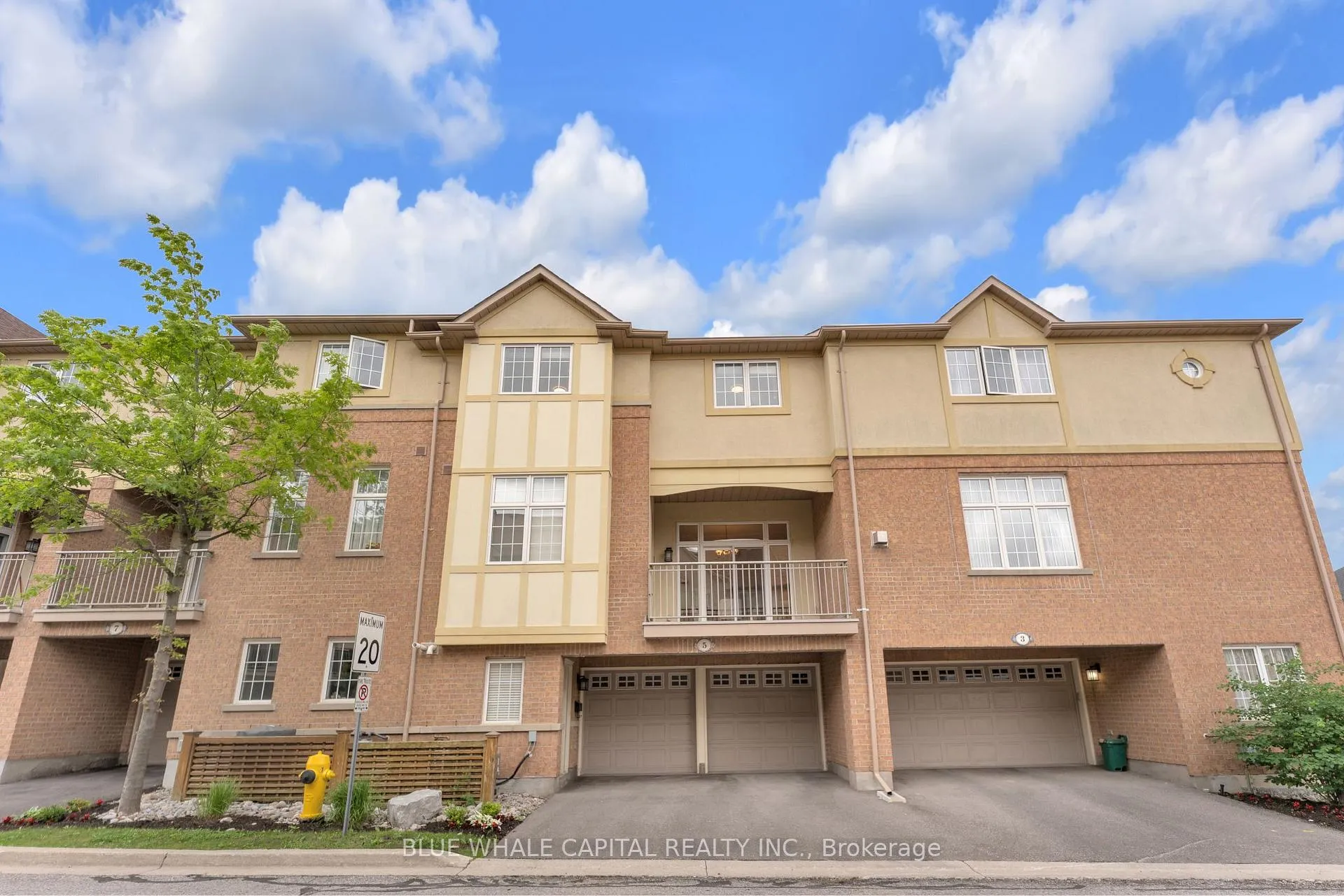 Photo 1 of 5 Legends Way, Markham, Unionville — HOMEH
