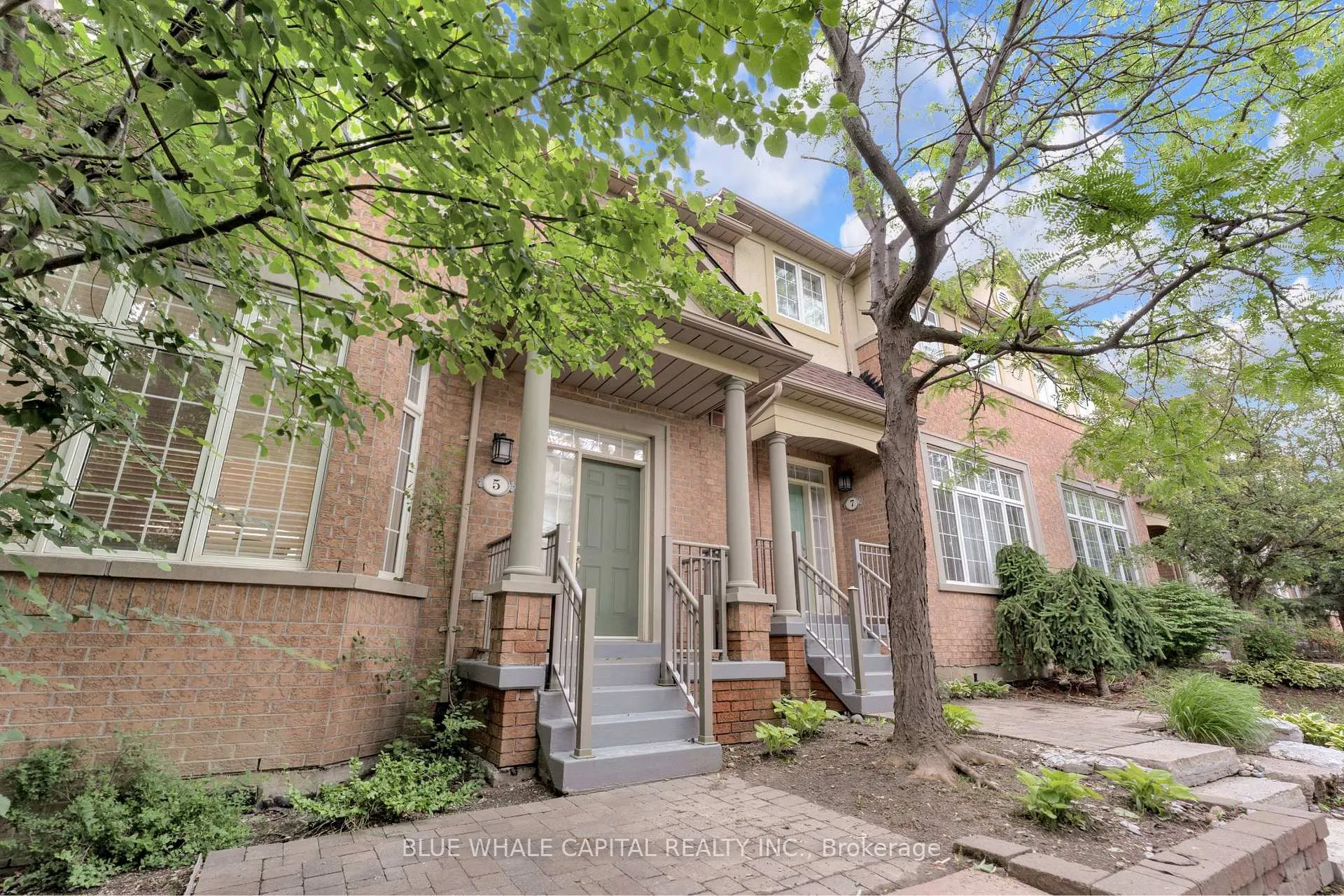 Photo 4 of 5 Legends Way, Markham, Unionville — HOMEH