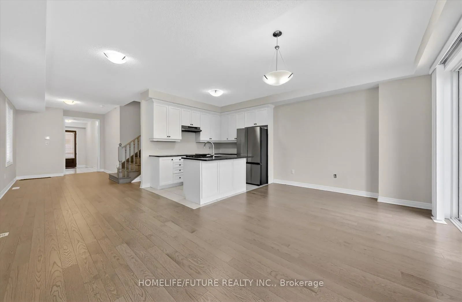 Photo 14 of 180 Mumbai Drive, Markham, Middlefield — HOMEH