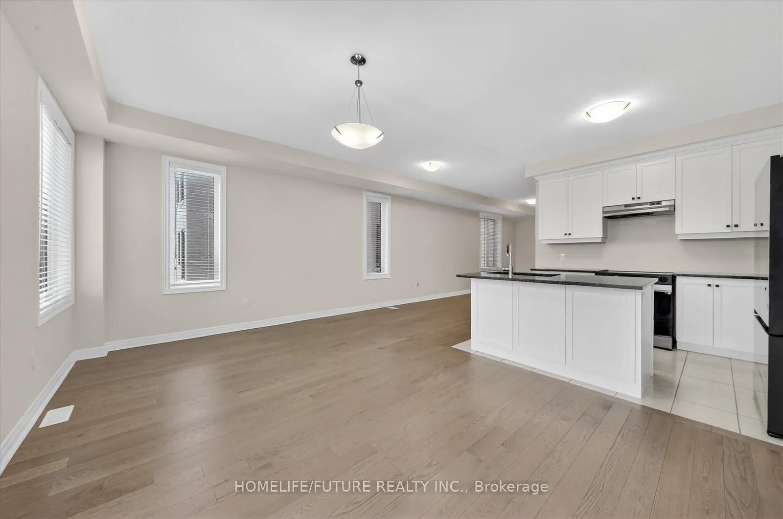 Photo 15 of 180 Mumbai Drive, Markham, Middlefield — HOMEH
