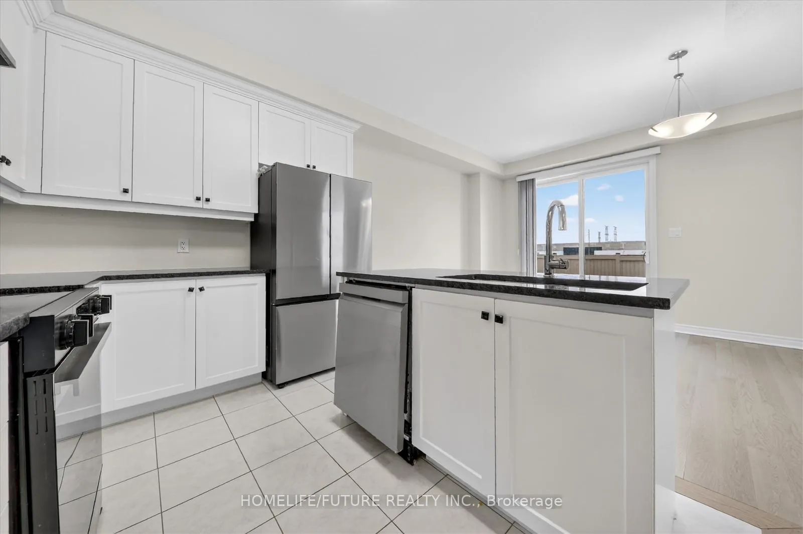 Photo 19 of 180 Mumbai Drive, Markham, Middlefield — HOMEH