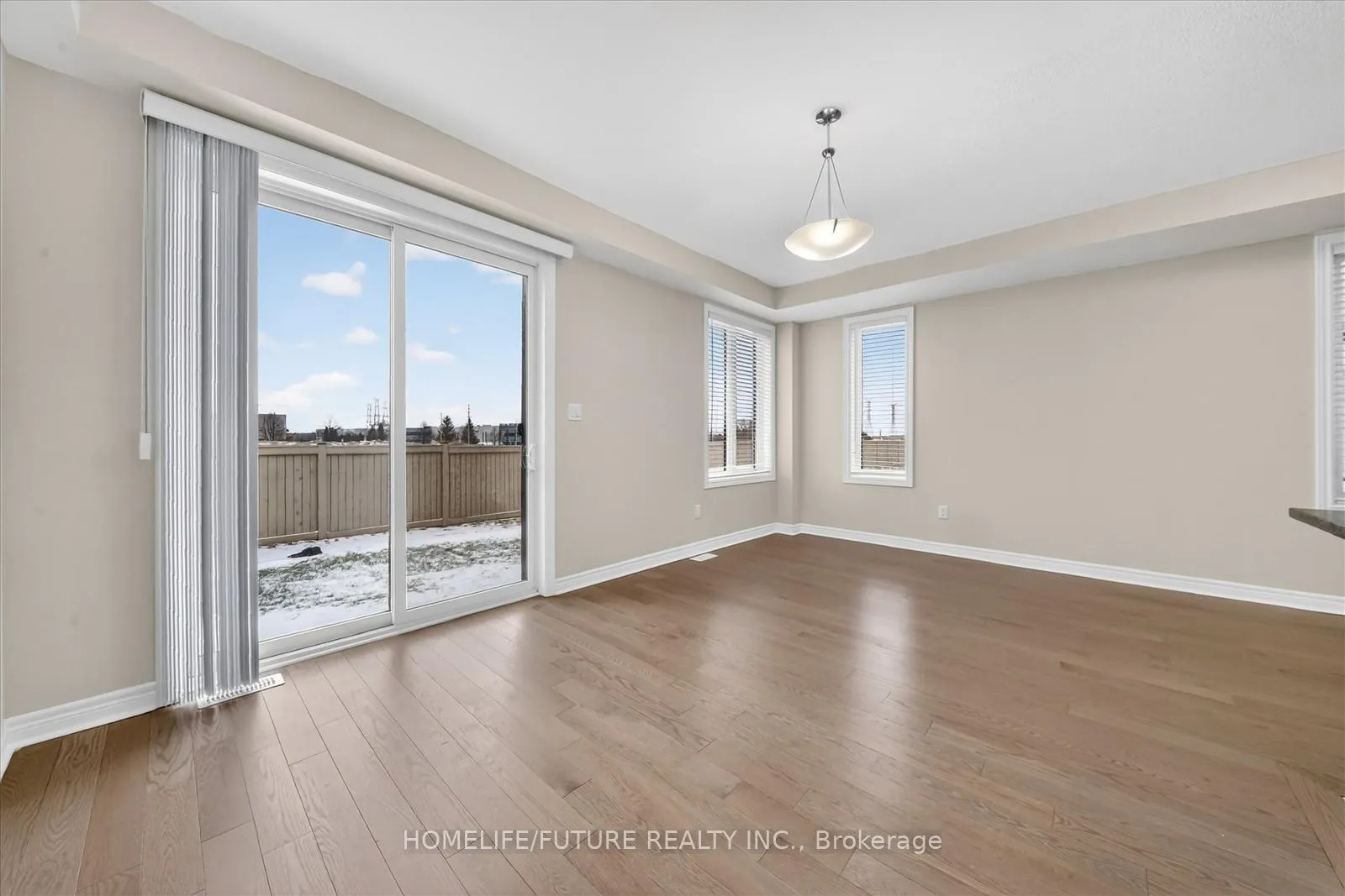 Photo 20 of 180 Mumbai Drive, Markham, Middlefield — HOMEH