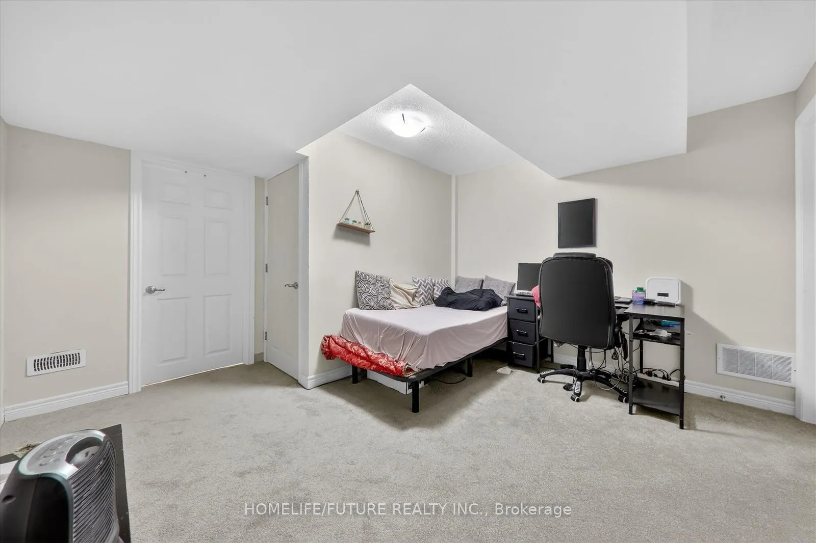Photo 34 of 180 Mumbai Drive, Markham, Middlefield — HOMEH