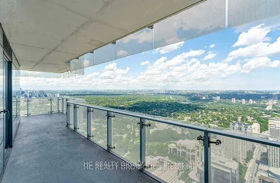 Photo 4 of Unit 5201, 1 Bloor Street E, Toronto, The Annex — HOMEH