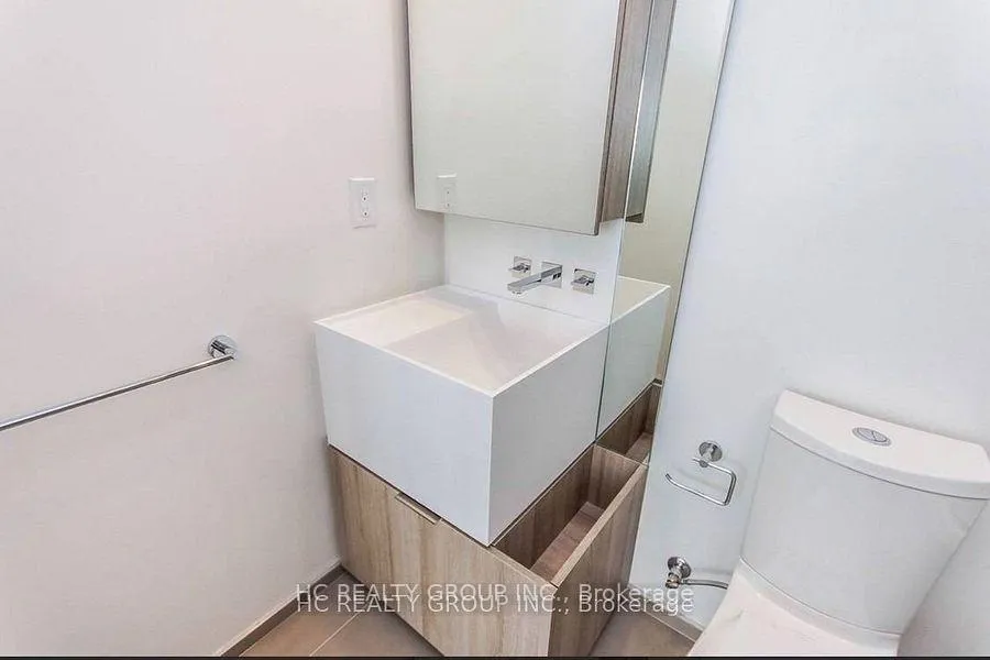 Photo 8 of Unit 5201, 1 Bloor Street E, Toronto, The Annex — HOMEH
