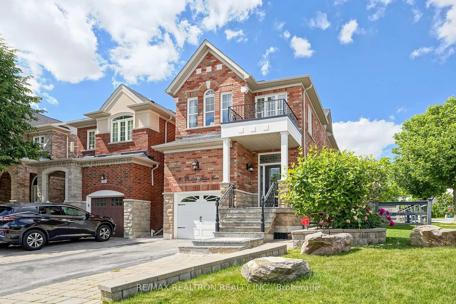 Photo 1 of 81 Robert Green Crescent, Vaughan, Patterson — HOMEH