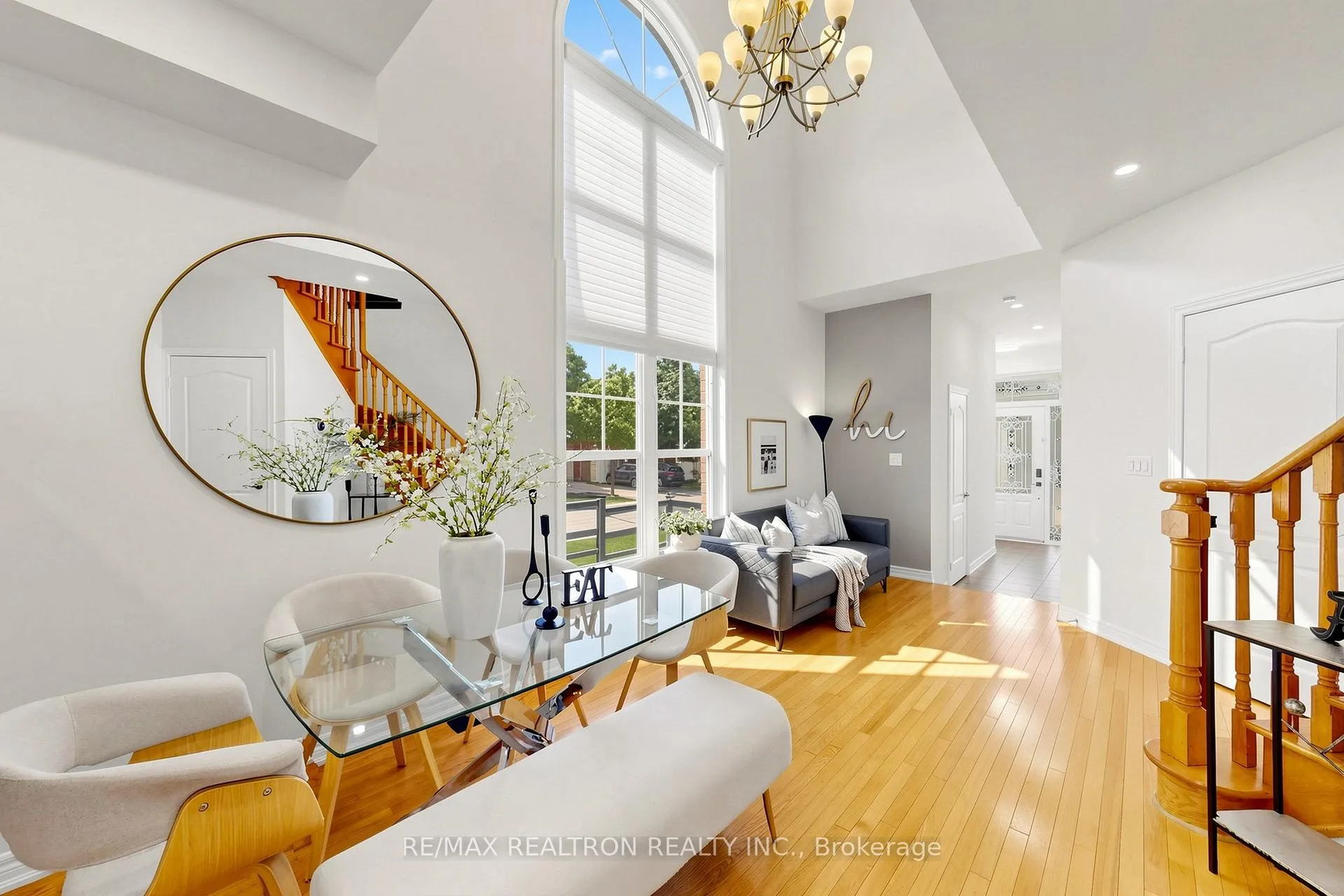 Photo 16 of 81 Robert Green Crescent, Vaughan, Patterson — HOMEH