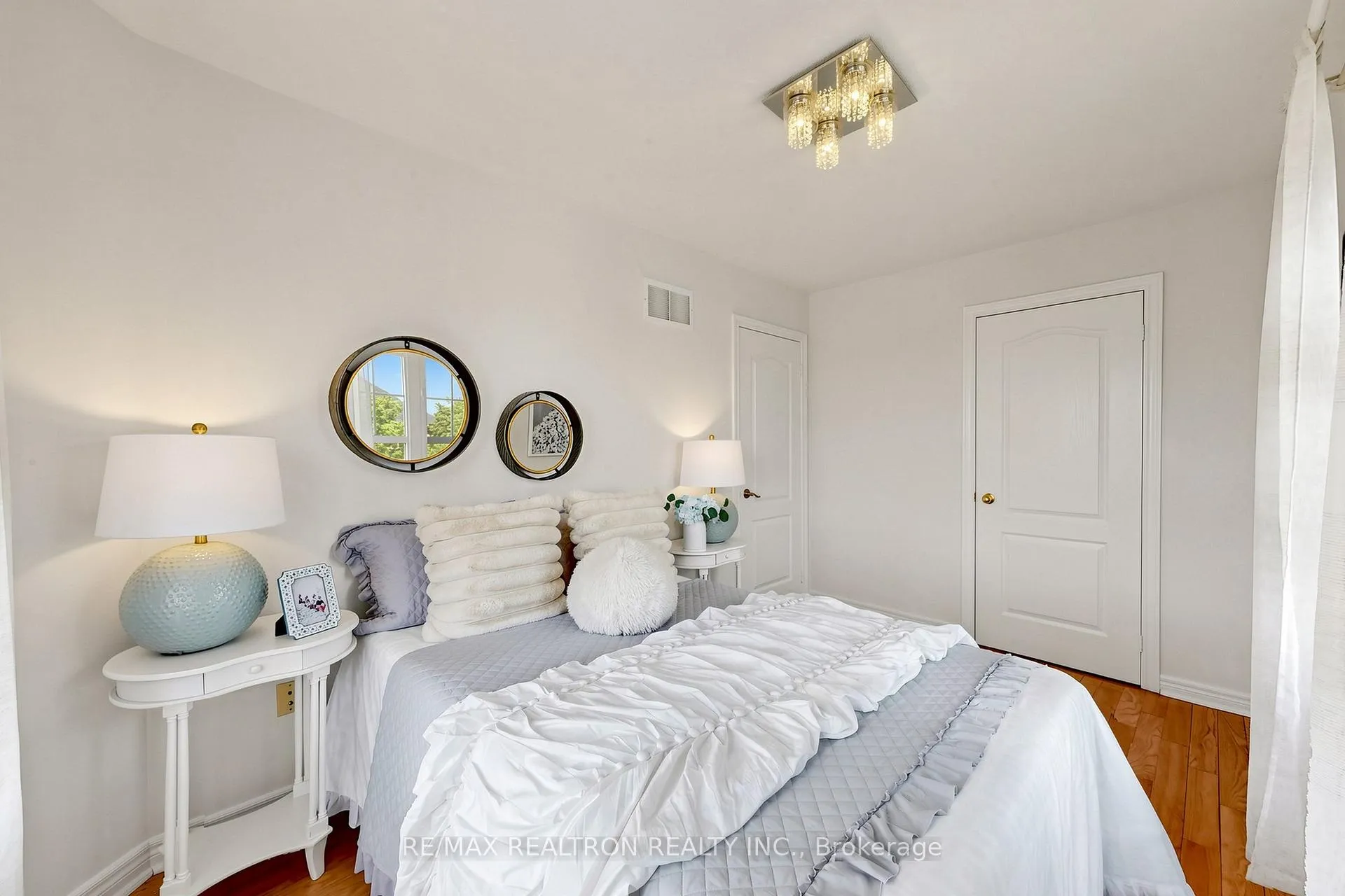 Photo 31 of 81 Robert Green Crescent, Vaughan, Patterson — HOMEH