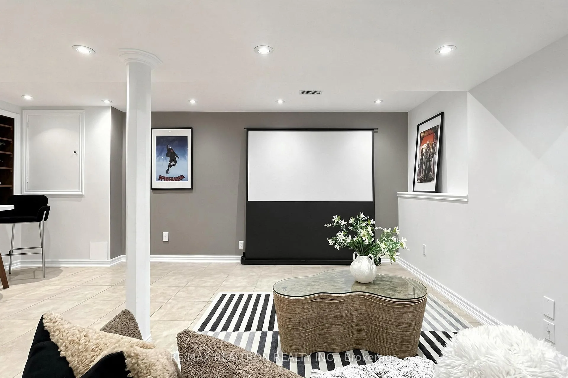 Photo 33 of 81 Robert Green Crescent, Vaughan, Patterson — HOMEH